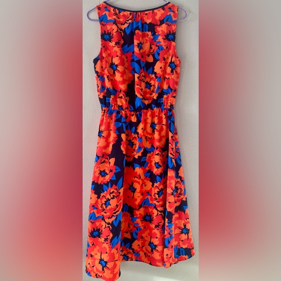 Vibrant Tommy Hilfiger Floral Dress - Picture 6 of 8